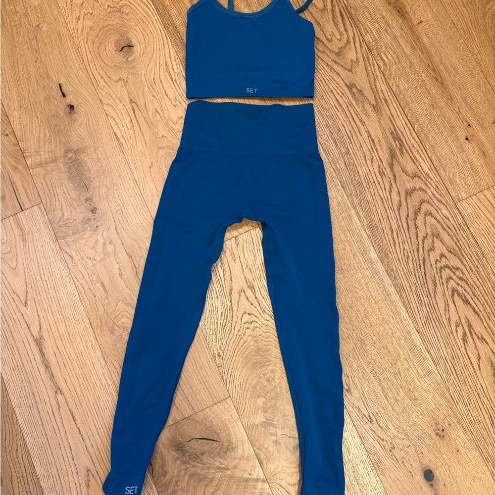 SET Active Vibrant Blue Activewear